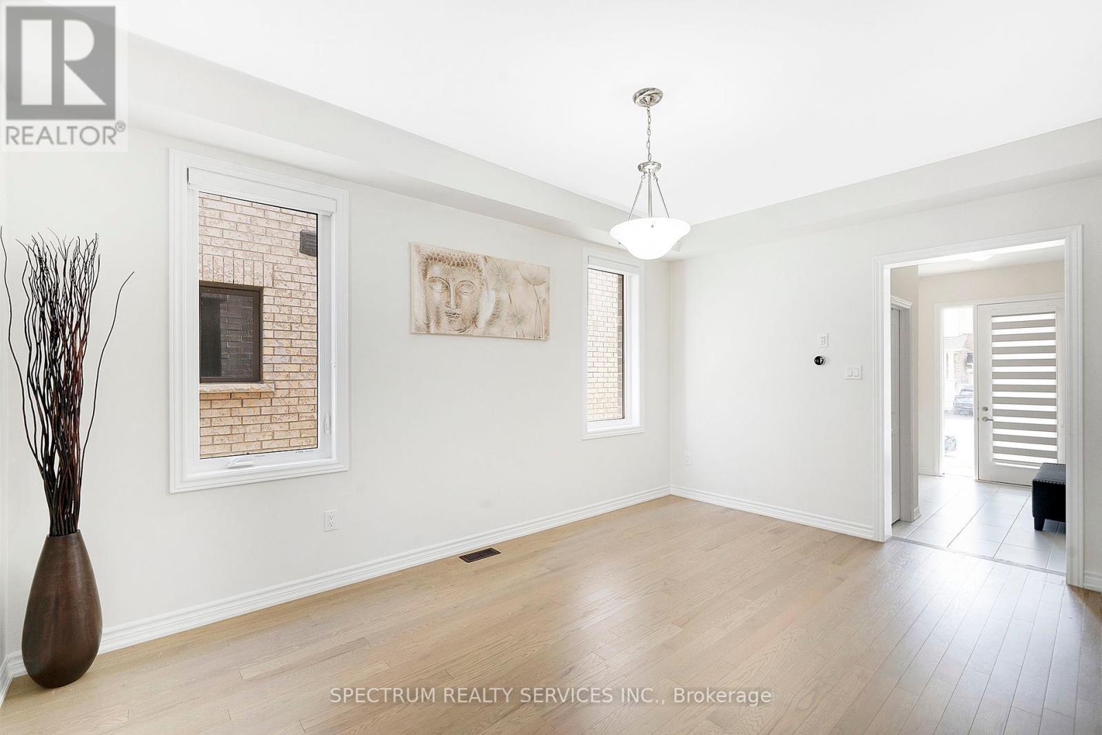 Photo 13 of 52 Granka Street, Brantford ON