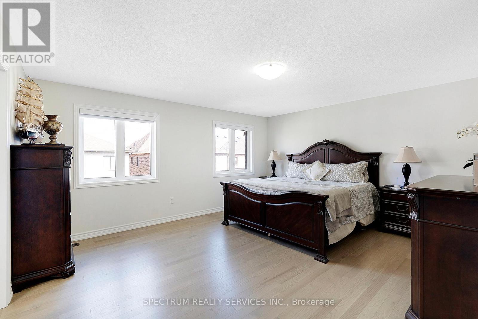 Photo 35 of 52 Granka Street, Brantford ON