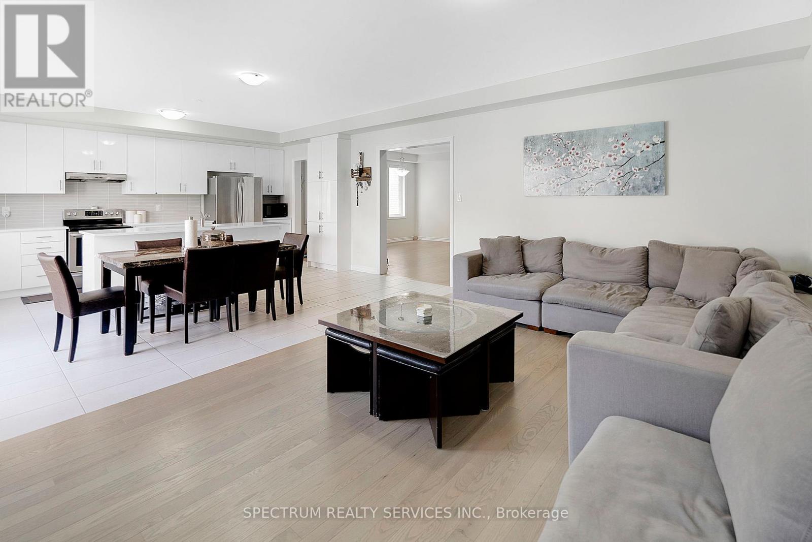 Photo 17 of 52 Granka Street, Brantford ON