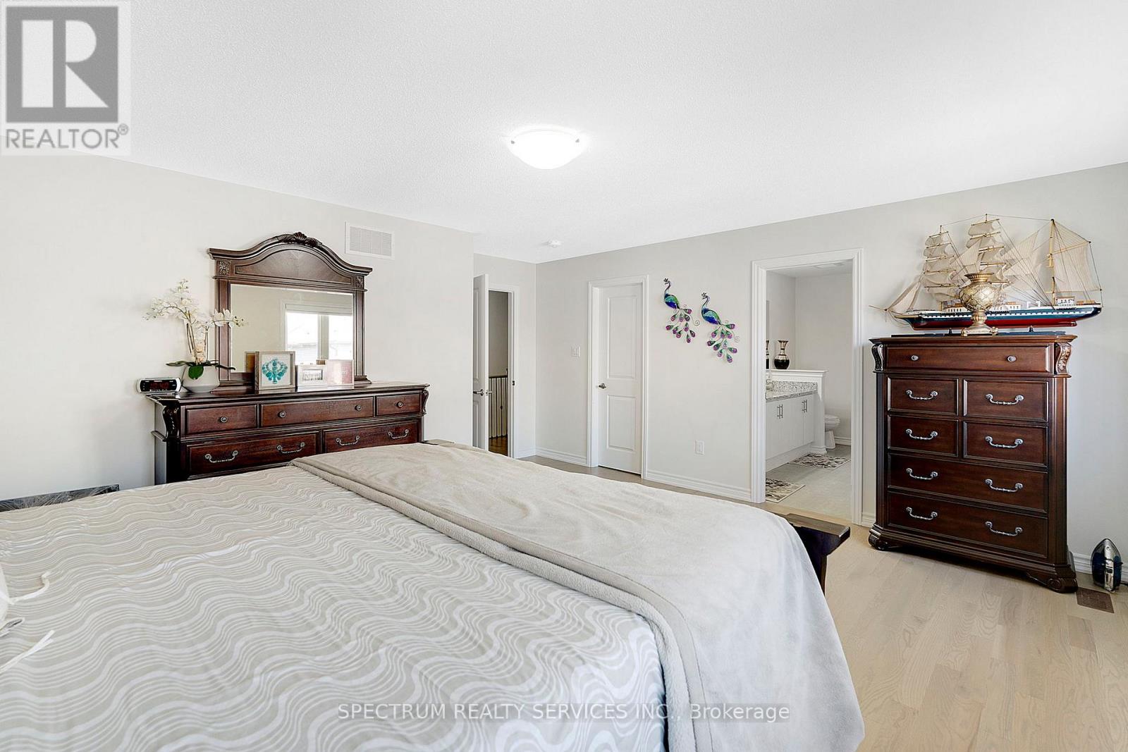 Photo 36 of 52 Granka Street, Brantford ON