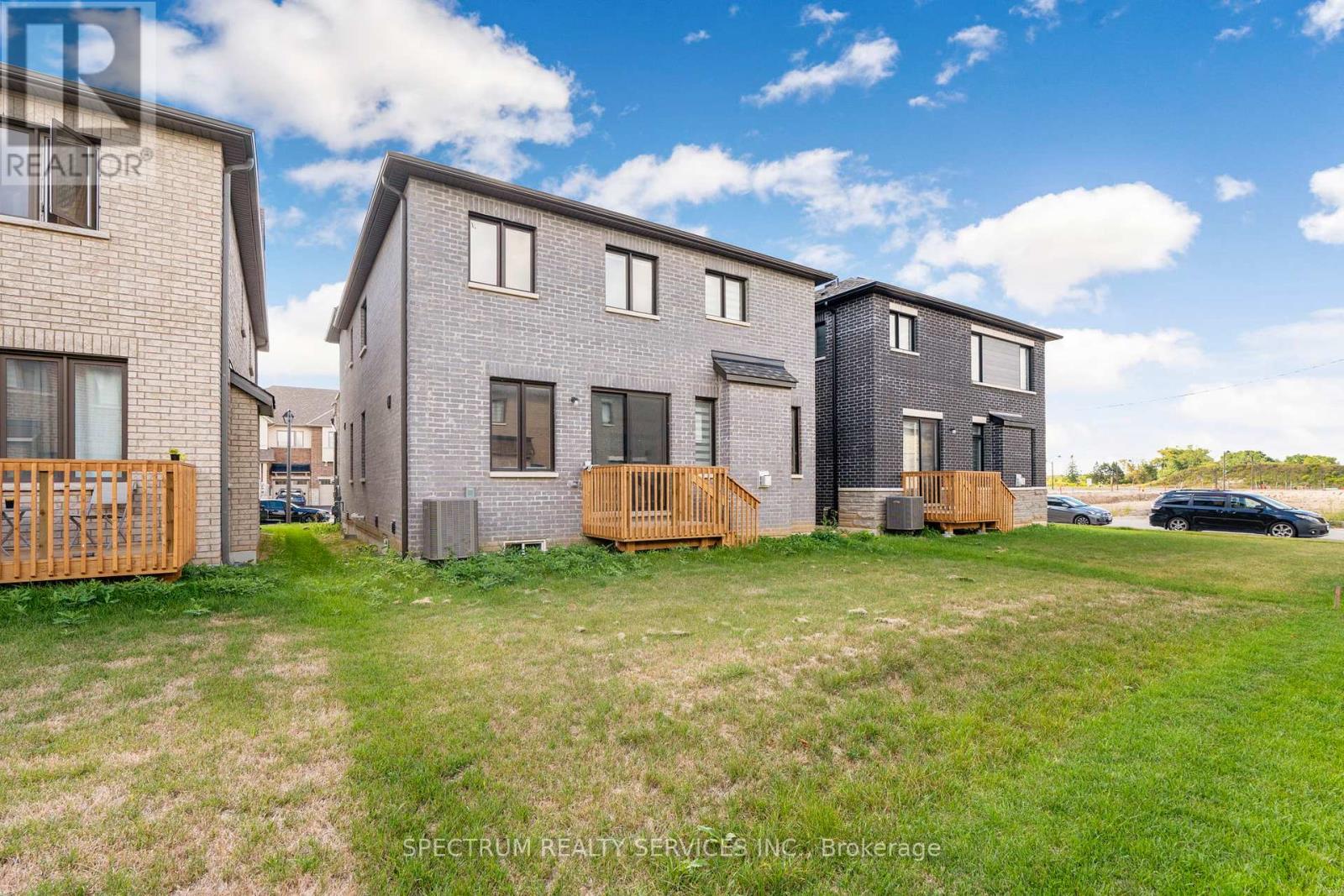 Photo 45 of 52 Granka Street, Brantford ON