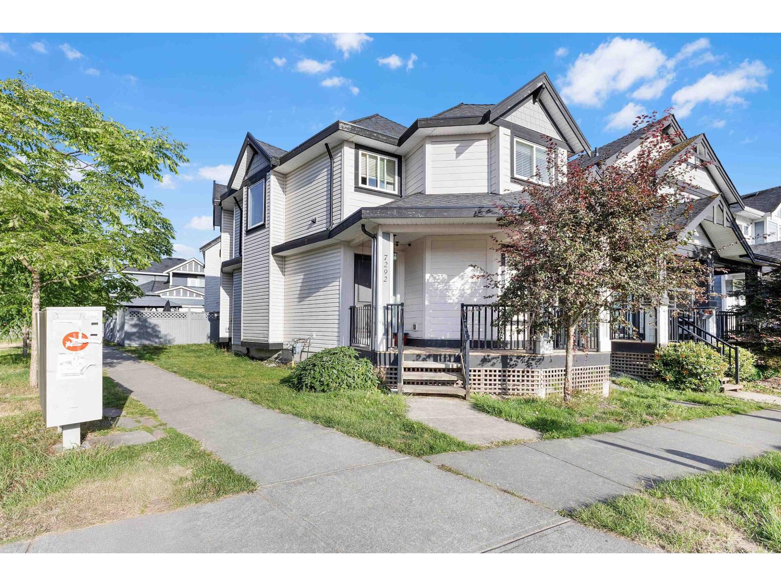 Photo 11 of 7292 195 A Street, Surrey BC