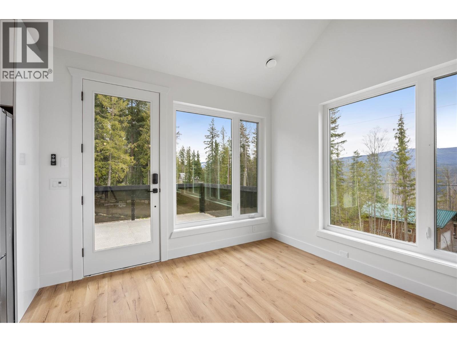 Photo 12 of 7455 Stampede Trail, Anglemont BC