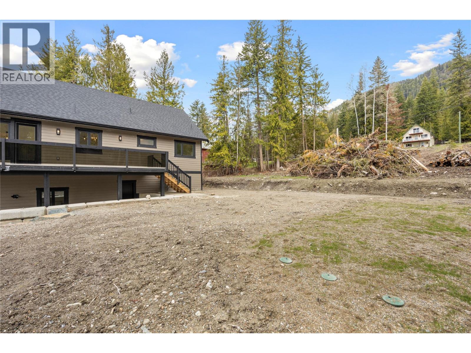 Photo 38 of 7455 Stampede Trail, Anglemont BC