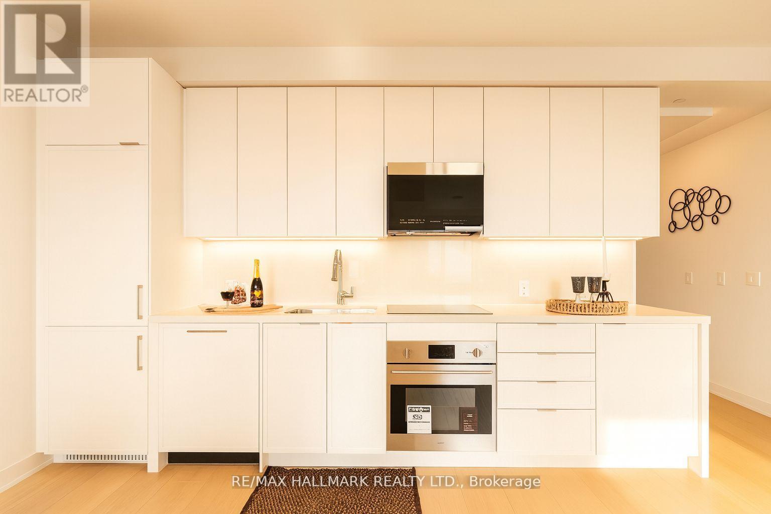 Photo 1 of 1302 2920 Highway 7 Road, Vaughan ON