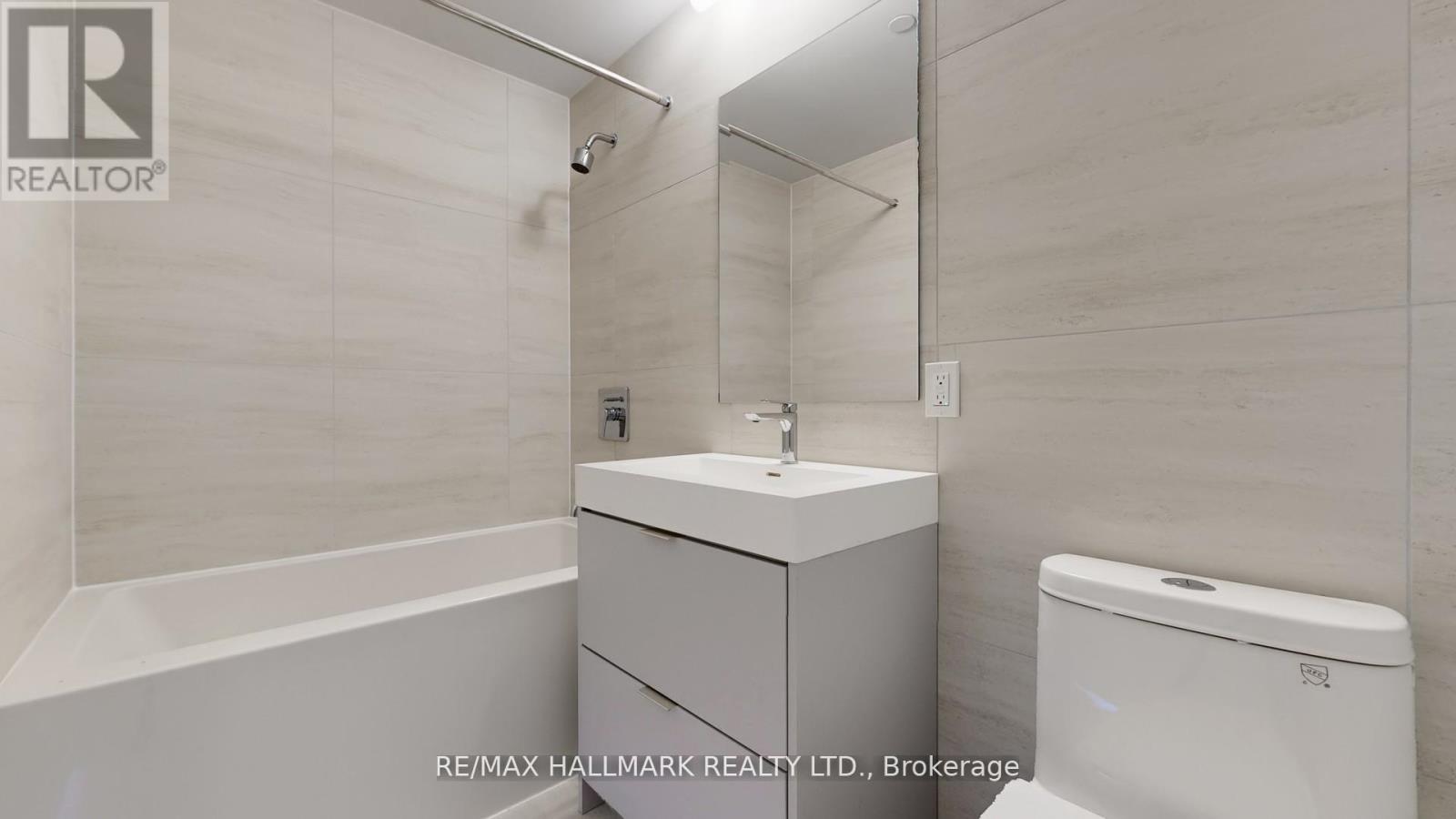 Photo 13 of 1302 2920 Highway 7 Road, Vaughan ON