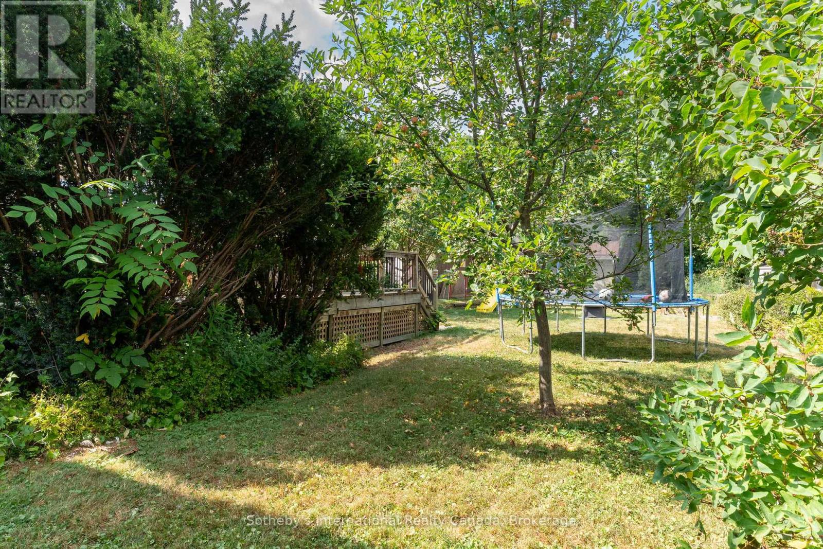 Photo 40 of 12 Elizabeth Street W, Clearview ON