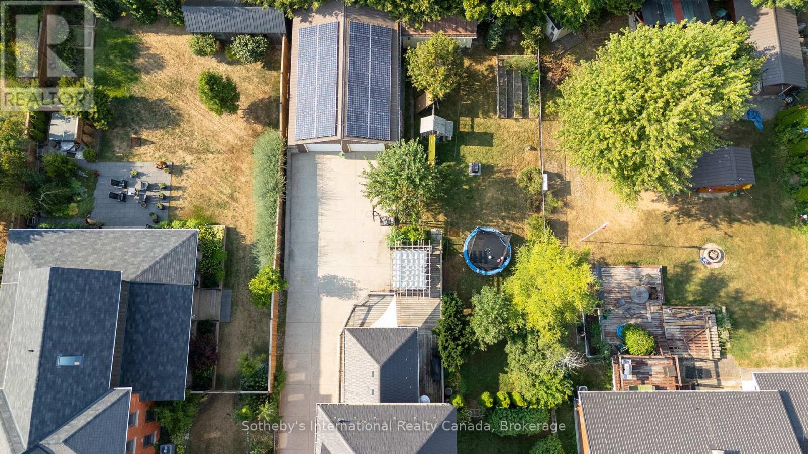 Photo 47 of 12 Elizabeth Street W, Clearview ON