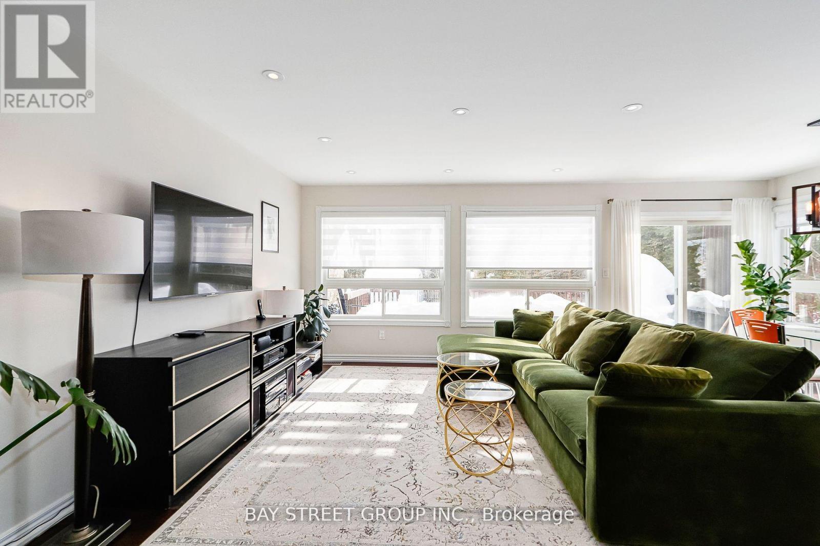Photo 9 of 469 Ramblewood Drive, Wasaga Beach ON