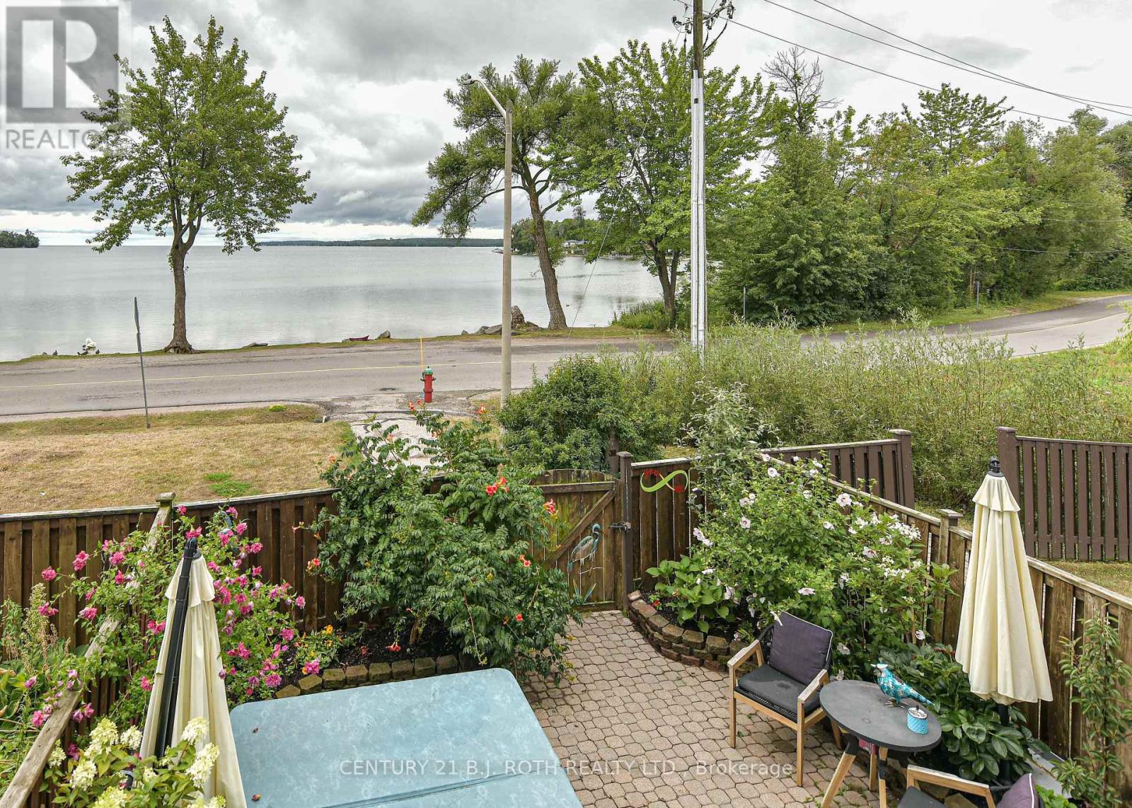 Photo 29 of 15 40 Victoria Crescent, Orillia ON