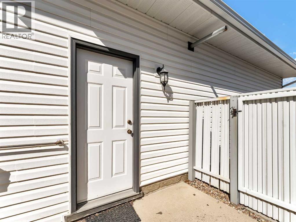 Photo 42 of 27 Turner Drive Se, Medicine Hat AB