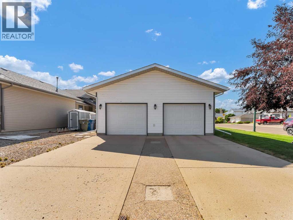 Photo 44 of 27 Turner Drive Se, Medicine Hat AB