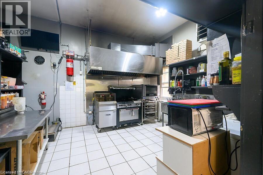 Photo 10 of 105 Shade Street Unit 2, Cambridge ON