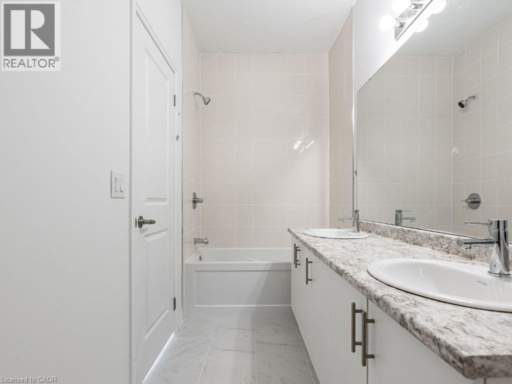 Photo 12 of 34 Sidney Rose Common E, St Catharines ON