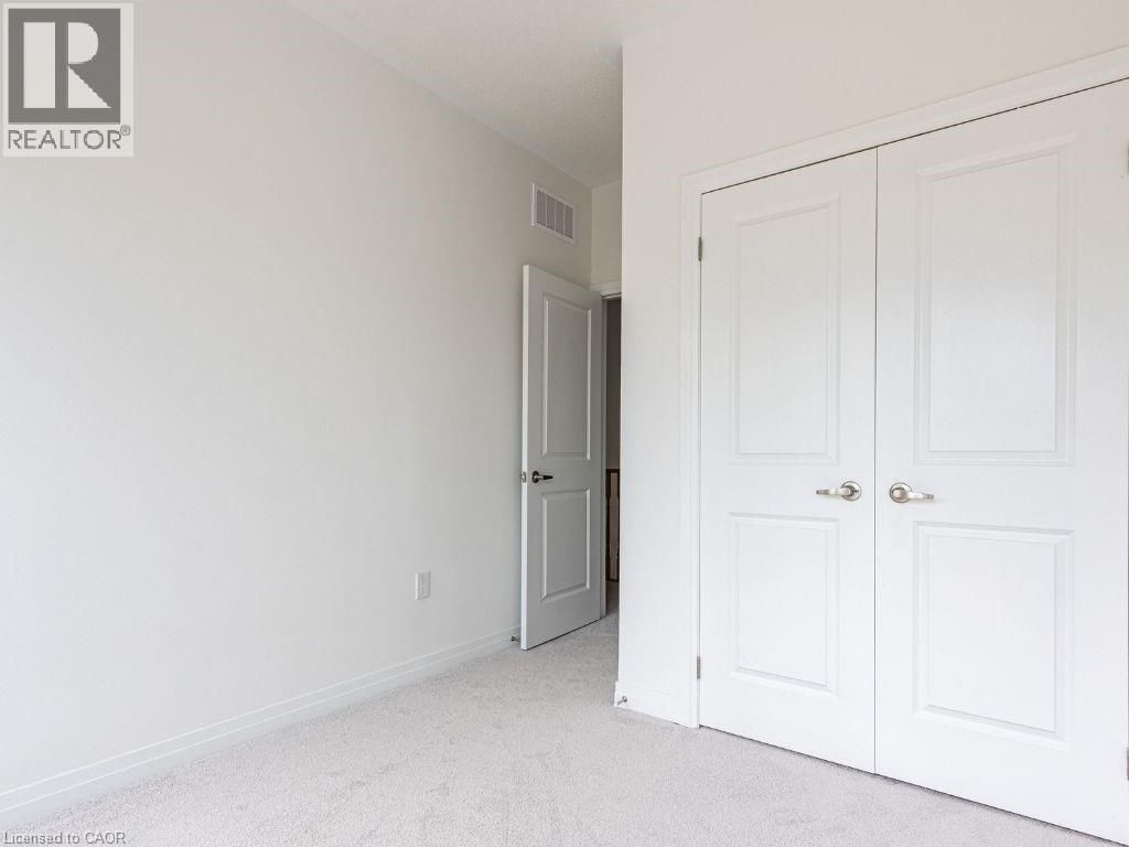 Photo 8 of 34 Sidney Rose Common E, St Catharines ON