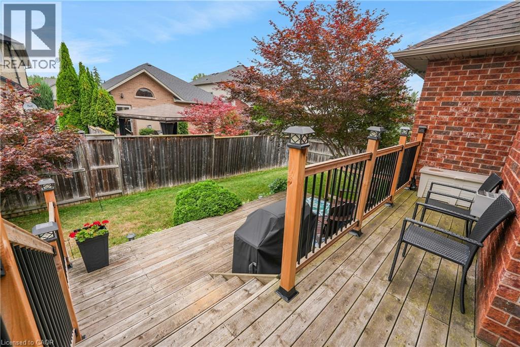 Photo 12 of 169 Central Avenue, Grimsby ON
