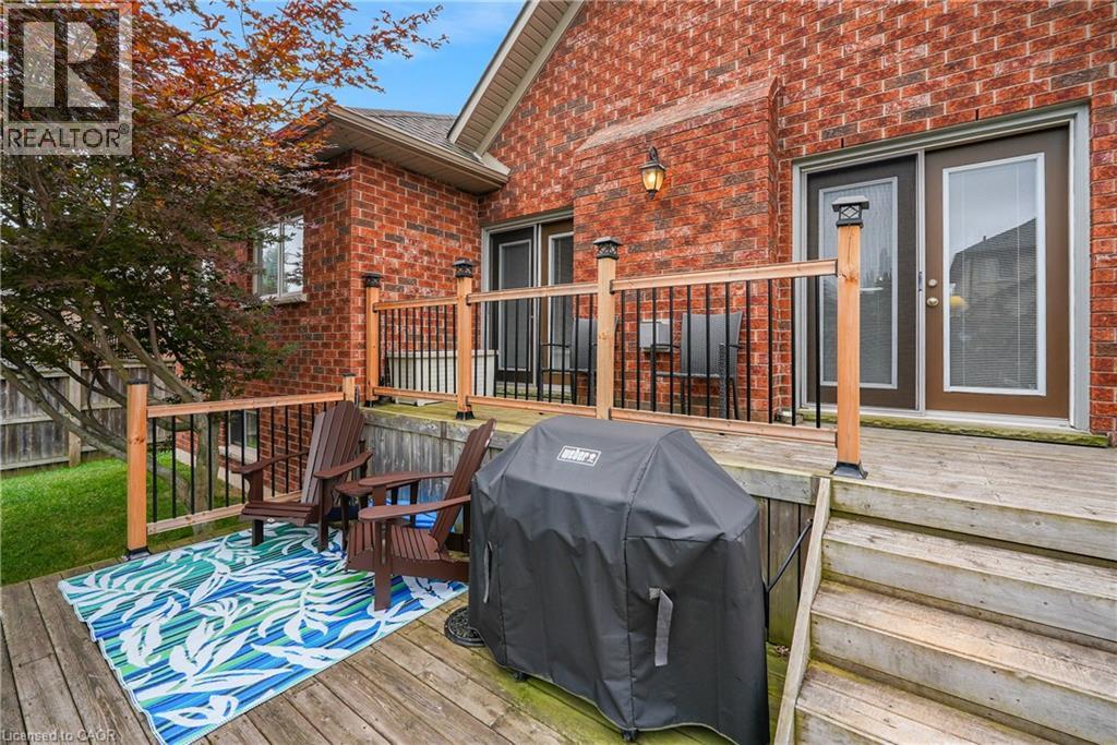 Photo 13 of 169 Central Avenue, Grimsby ON