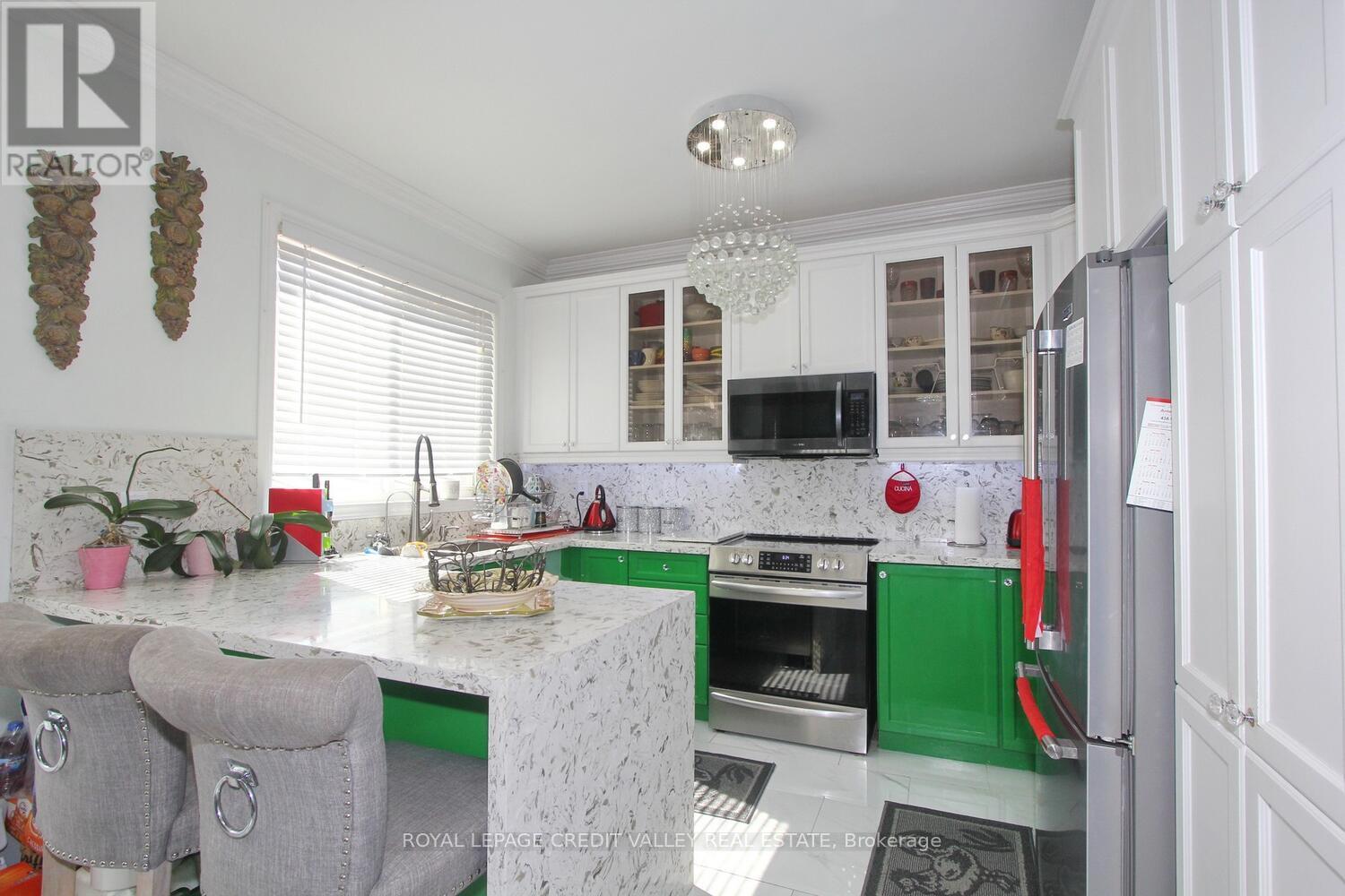 Photo 18 of 12 Helman Road, Brampton ON