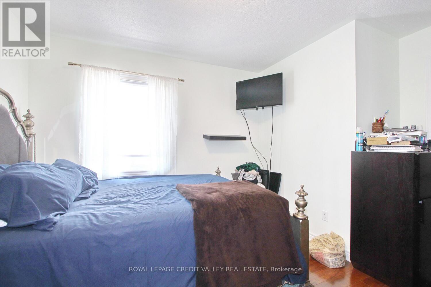 Photo 34 of 12 Helman Road, Brampton ON