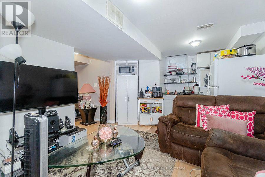 Photo 42 of 12 Helman Road, Brampton ON