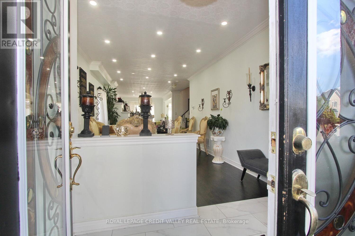 Photo 6 of 12 Helman Road, Brampton ON