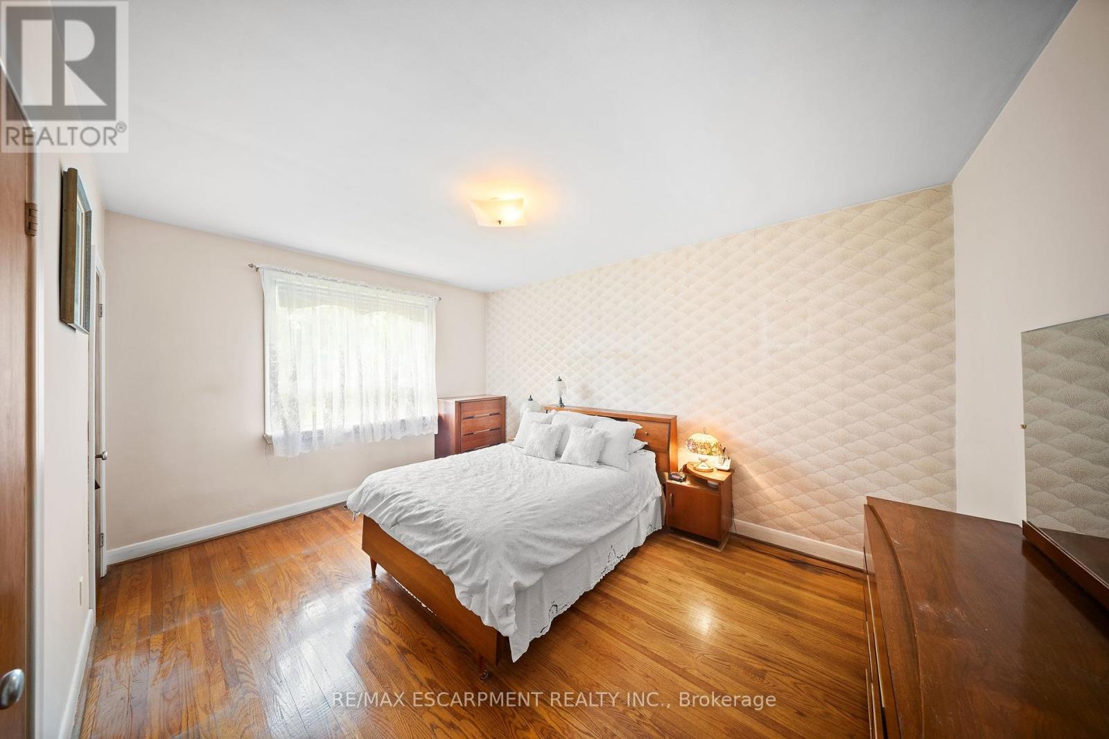 Photo 26 of 16 Northampton Drive, Toronto ON