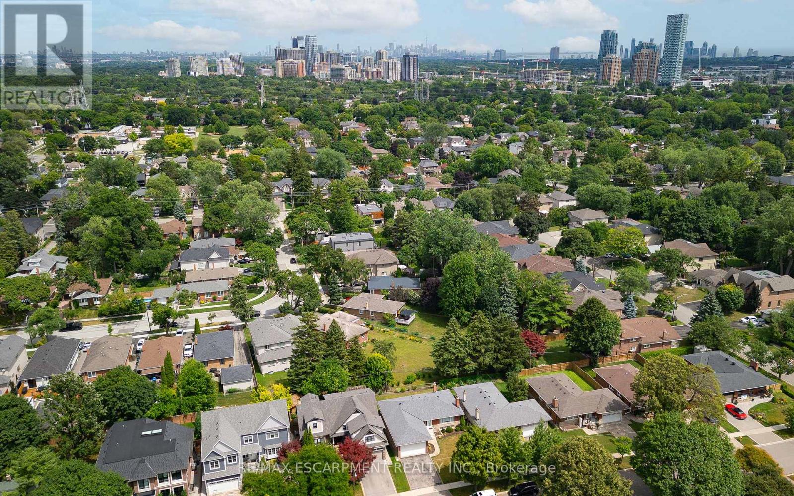 Photo 48 of 16 Northampton Drive, Toronto ON