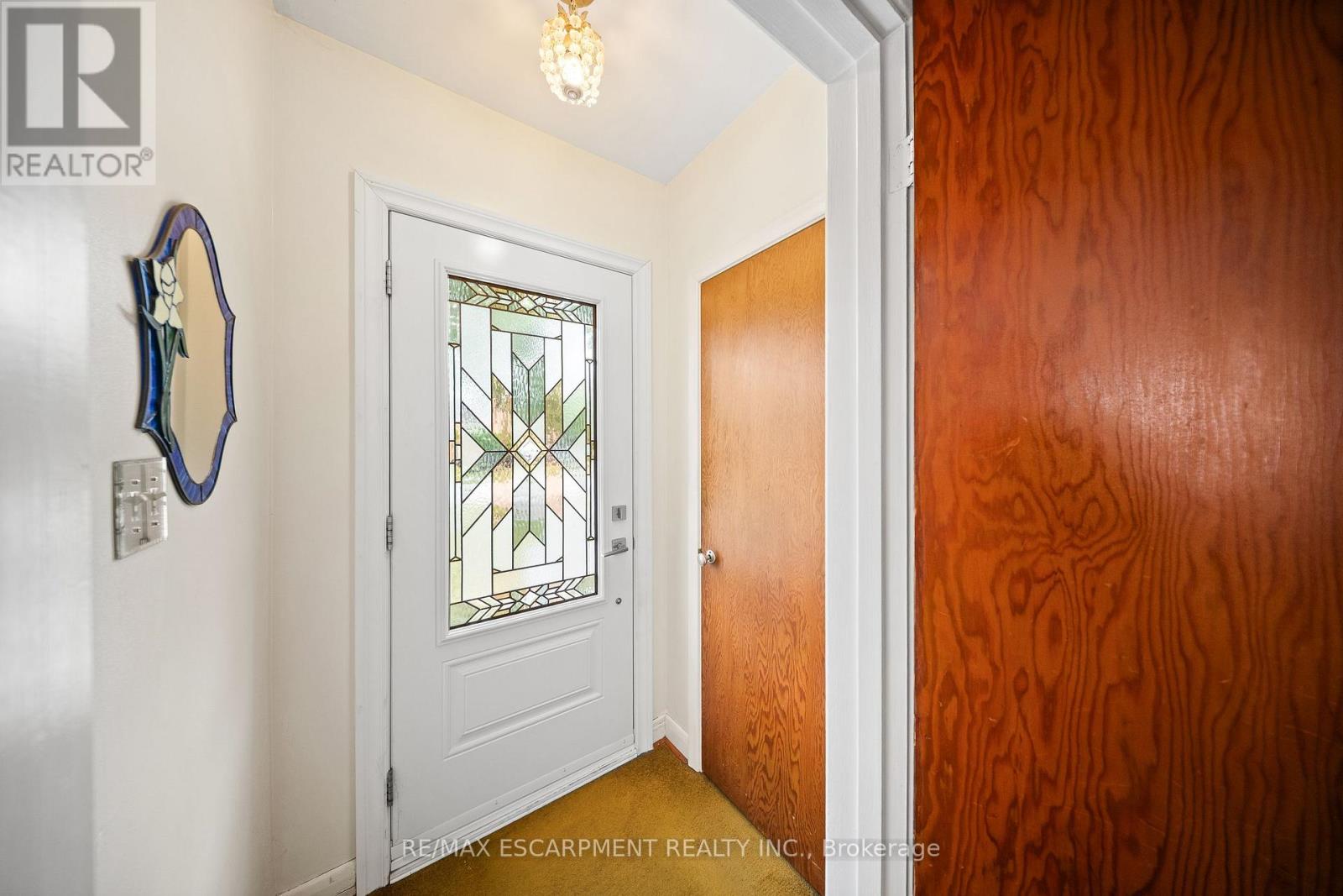 Photo 6 of 16 Northampton Drive, Toronto ON