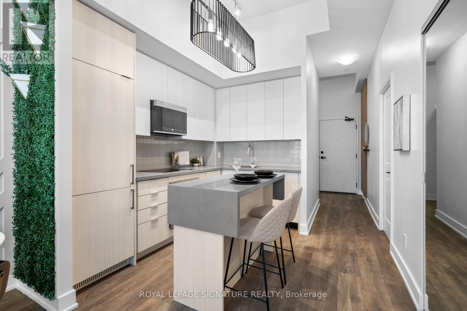 Photo 9 of 367 2481 Taunton Road, Oakville ON