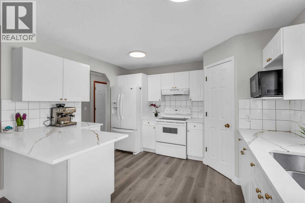 Single Family House for Sale in  Chaparral Manor SE Chaparral Calgary 