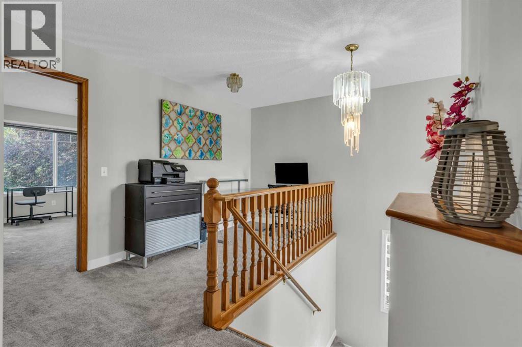 Single Family House for Sale in  Chaparral Manor SE Chaparral Calgary 