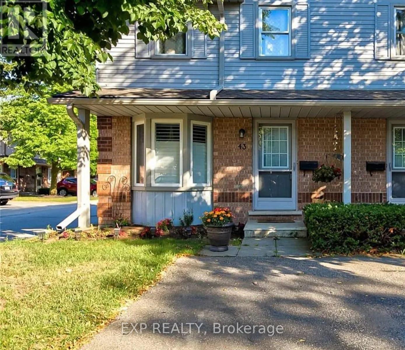 Photo 3 of 43 180 Marksam Road, Guelph ON