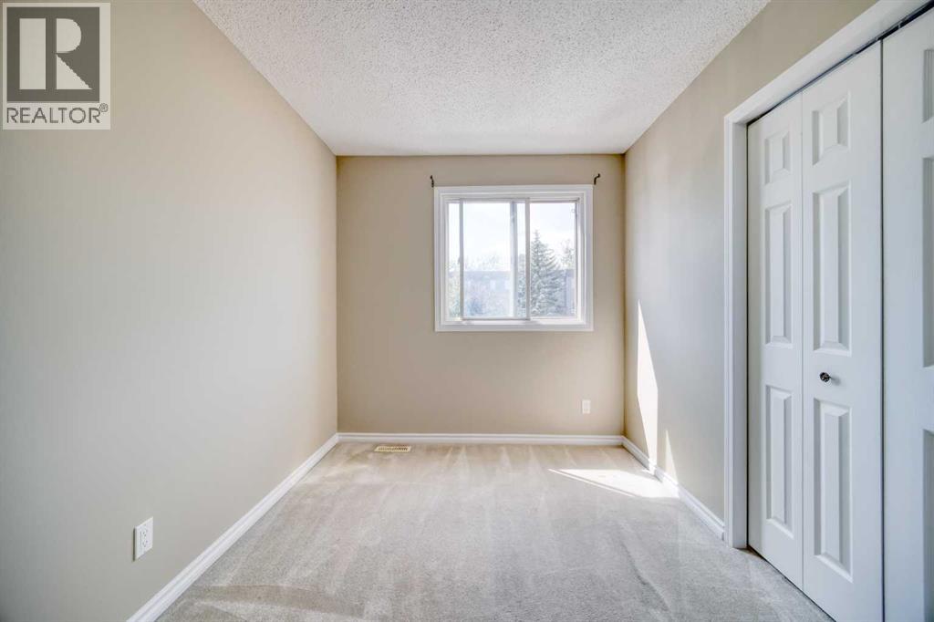 Single Family House for Sale in   Centre Street NW Huntington Hills Calgary 