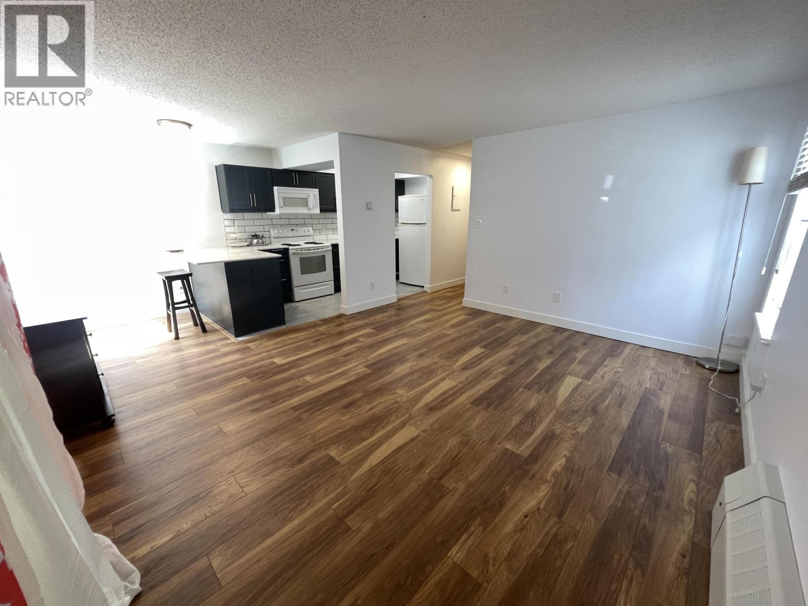 Photo 3 of 312 1215 Pacific Street, Vancouver BC