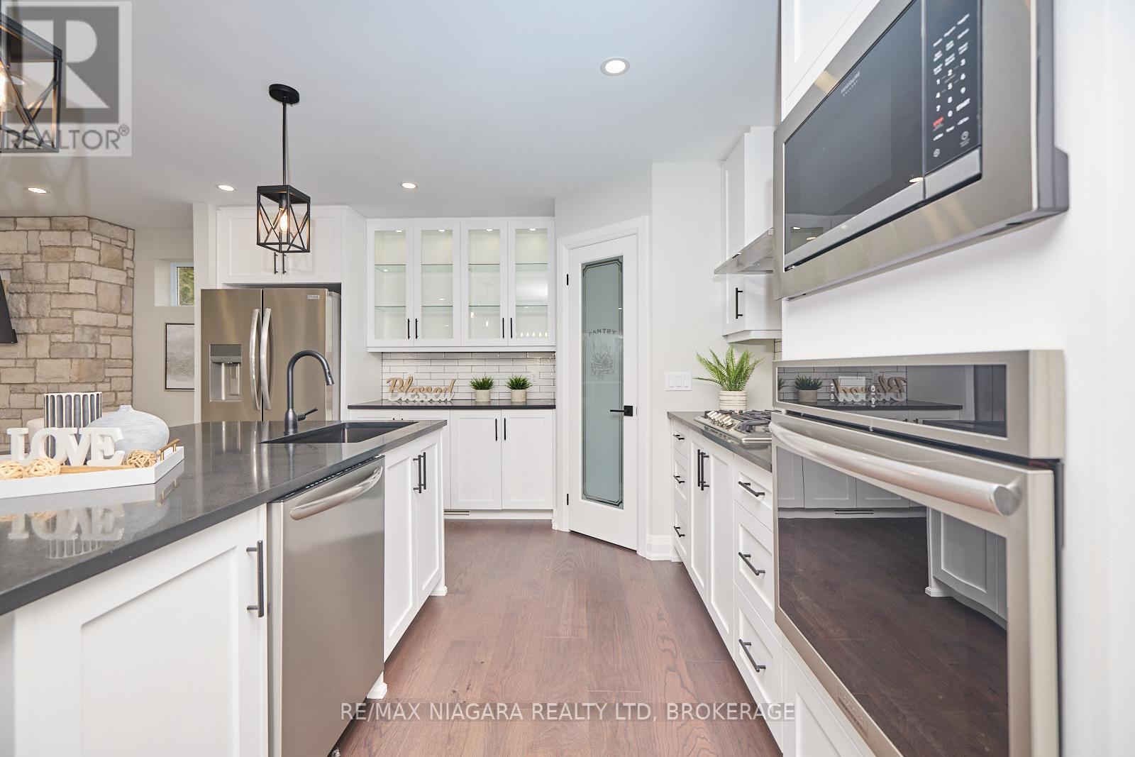 Photo 12 of 3873 Glenview Drive, Lincoln ON