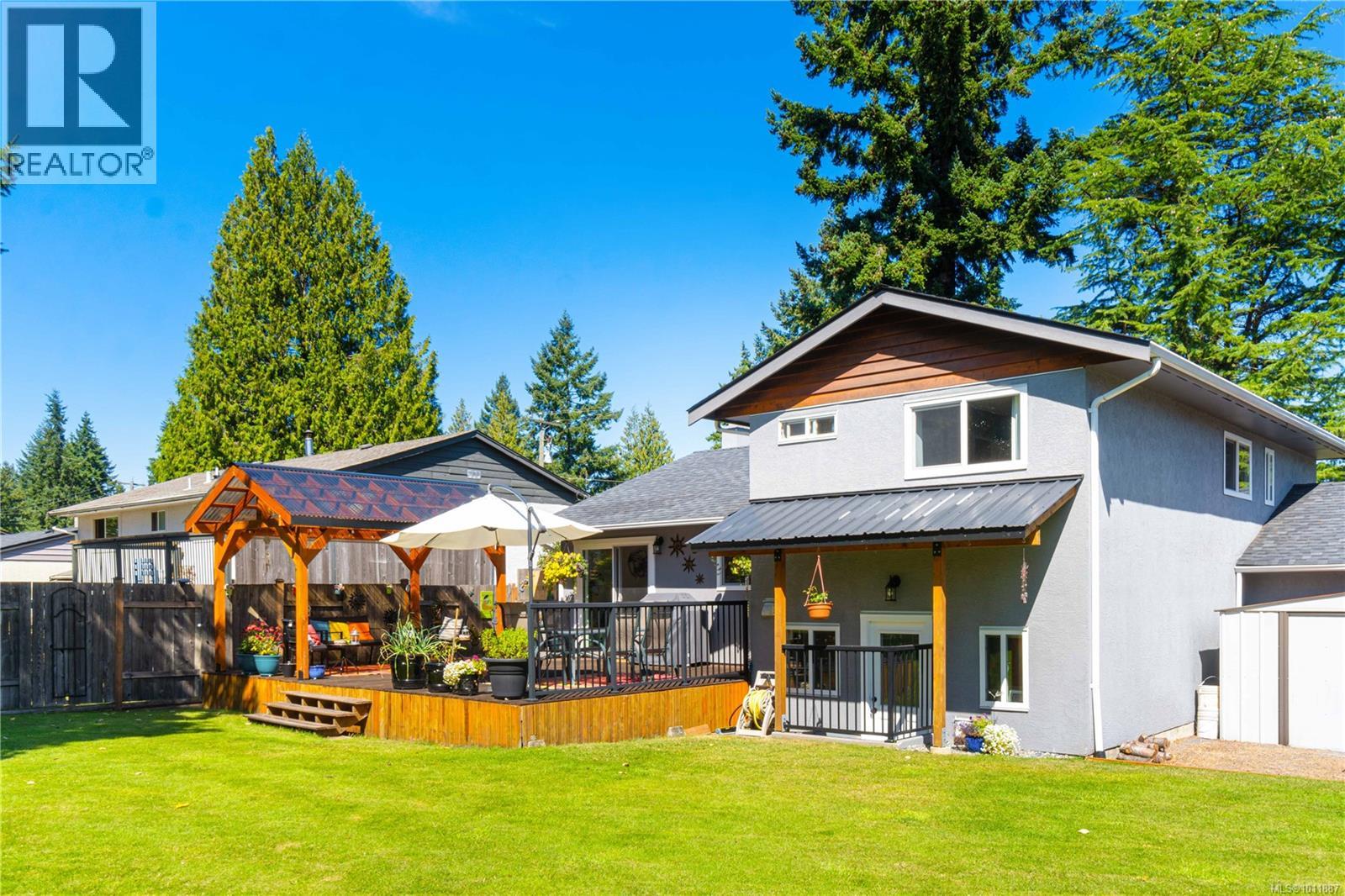 Photo 2 of 5251 Dunster Rd, Nanaimo BC