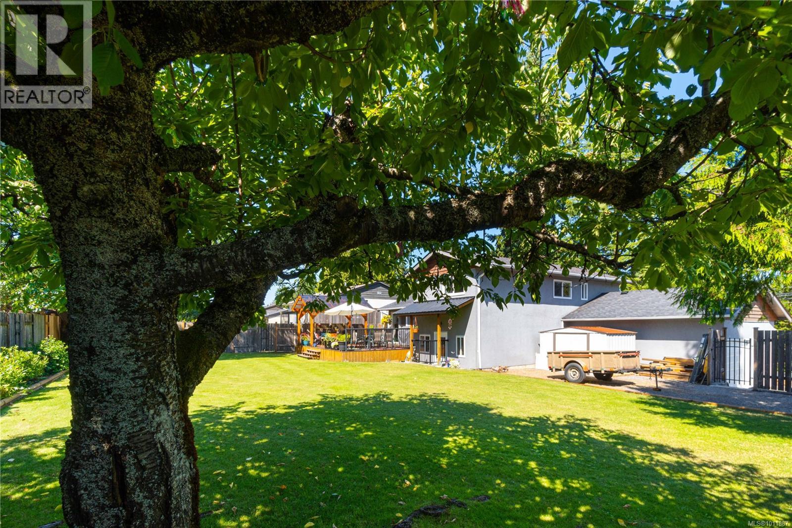 Photo 24 of 5251 Dunster Rd, Nanaimo BC