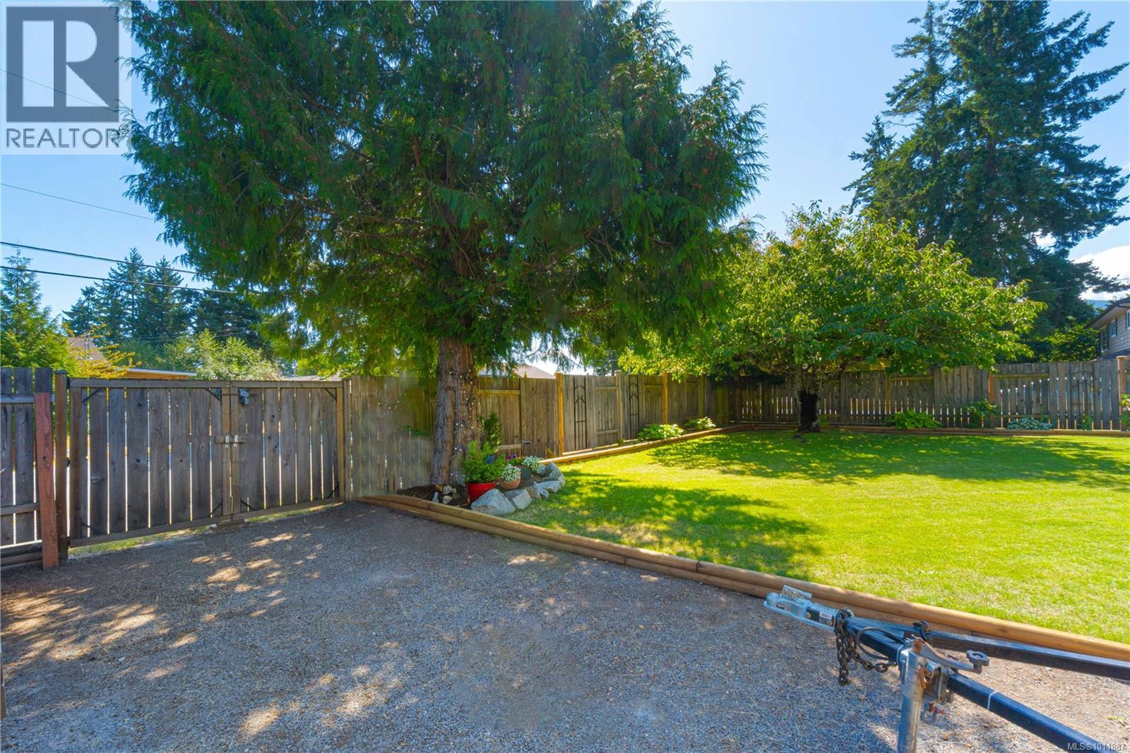 Photo 27 of 5251 Dunster Rd, Nanaimo BC