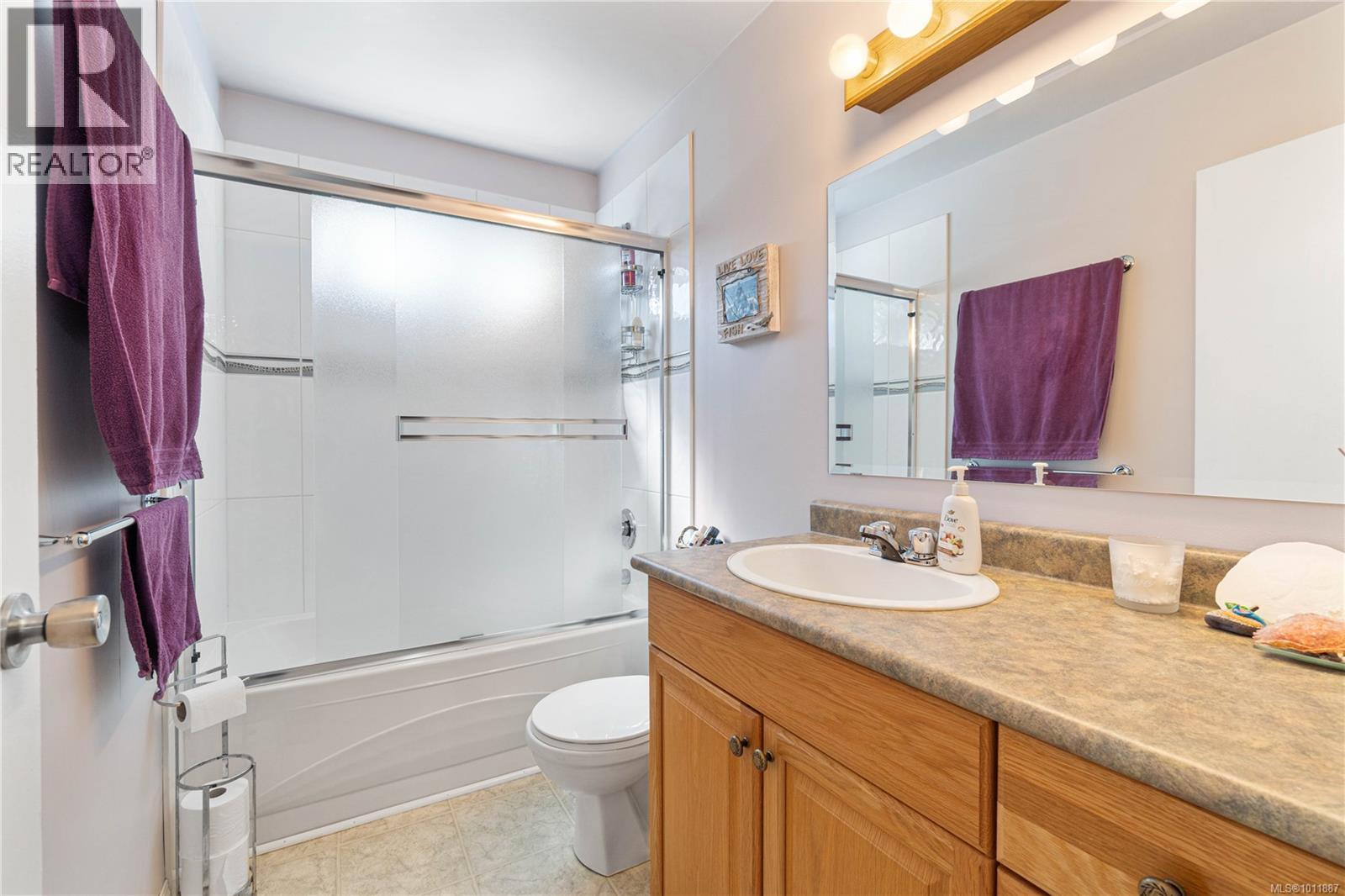Photo 38 of 5251 Dunster Rd, Nanaimo BC