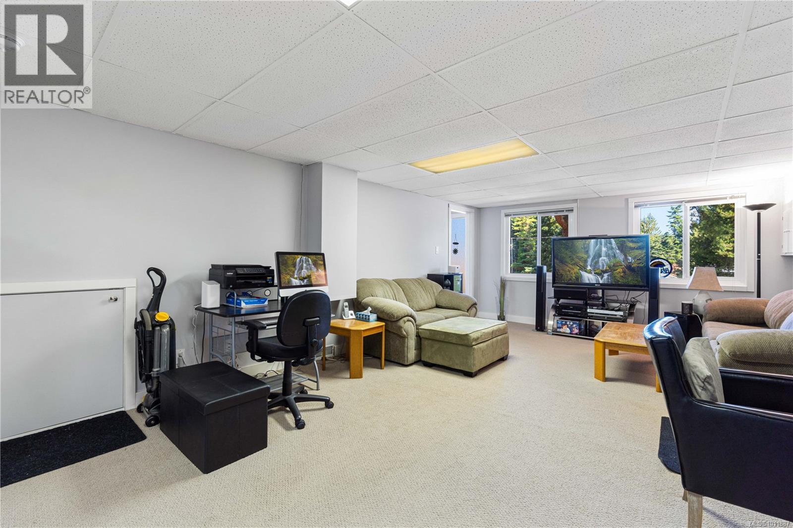 Photo 40 of 5251 Dunster Rd, Nanaimo BC