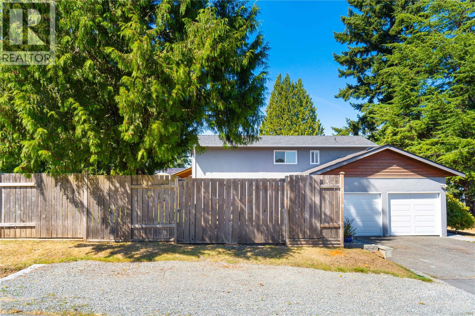 Photo 46 of 5251 Dunster Rd, Nanaimo BC