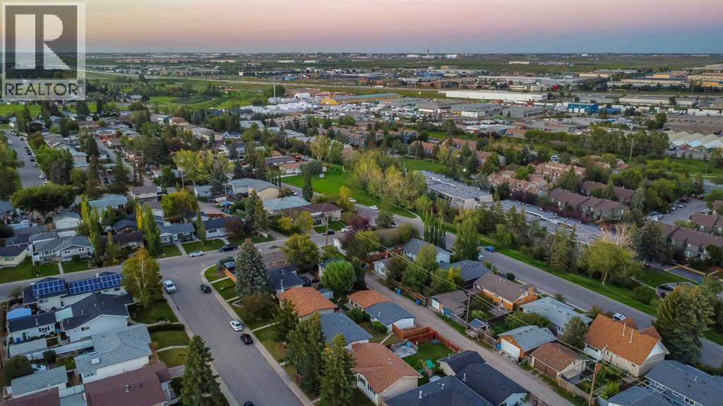 Single Family House Bungalow for Sale in  Thomas Street NE Thorncliffe Calgary 