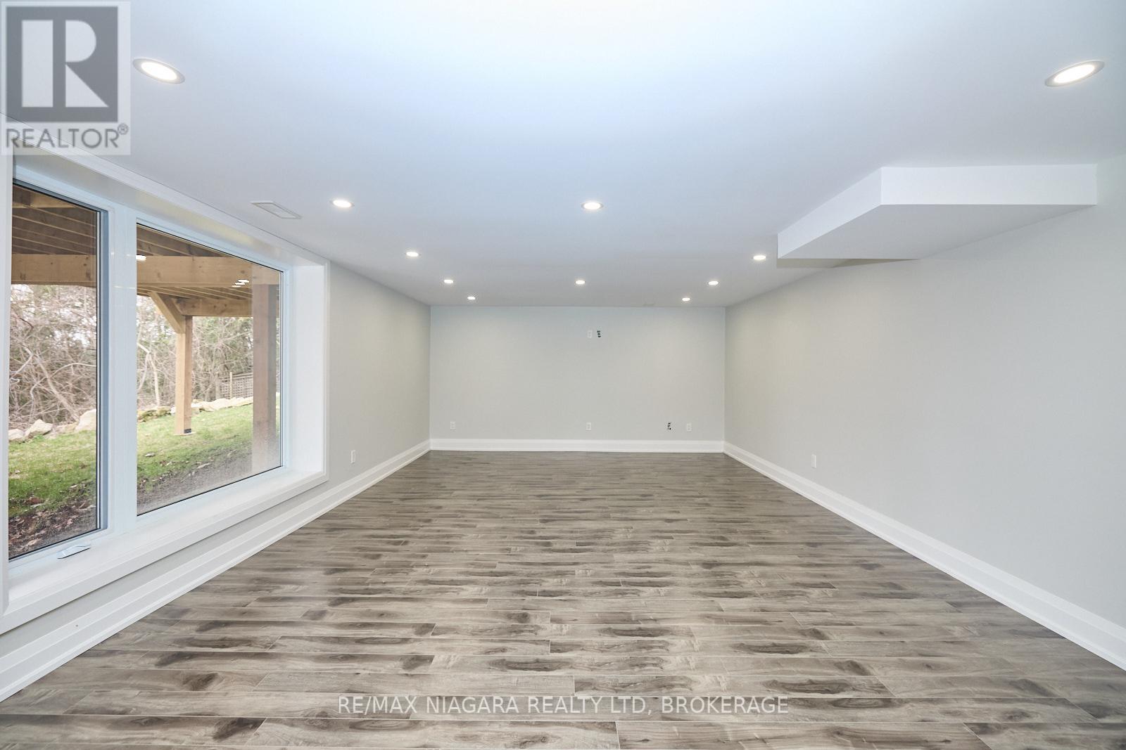 Photo 37 of 3873 Glenview Drive, Lincoln ON