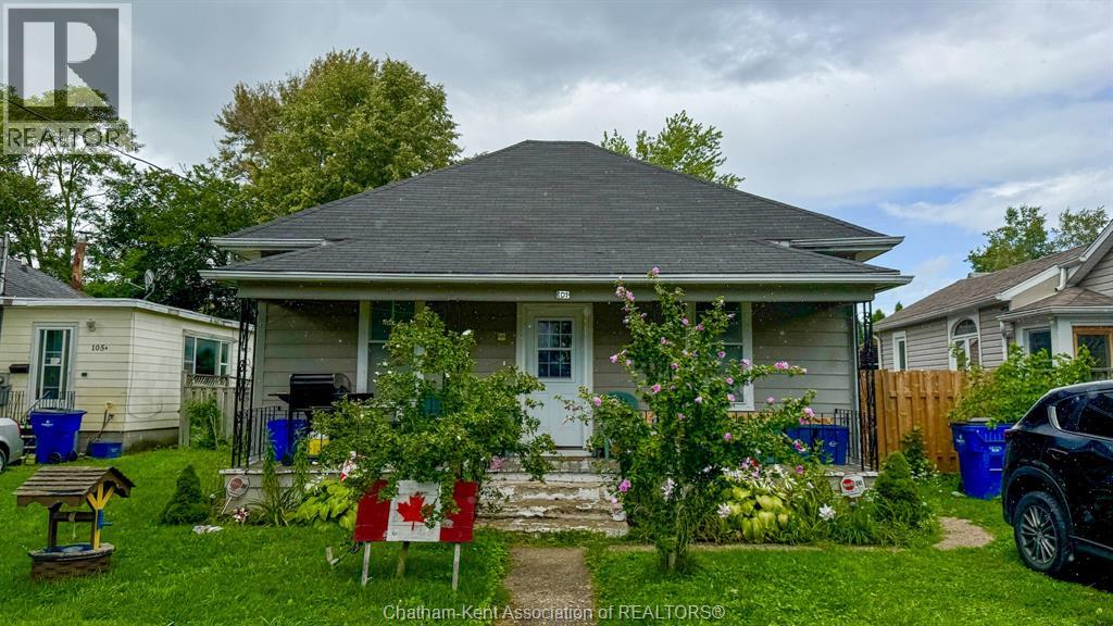 Photo 1 of 101 Lorne Avenue, Chatham ON