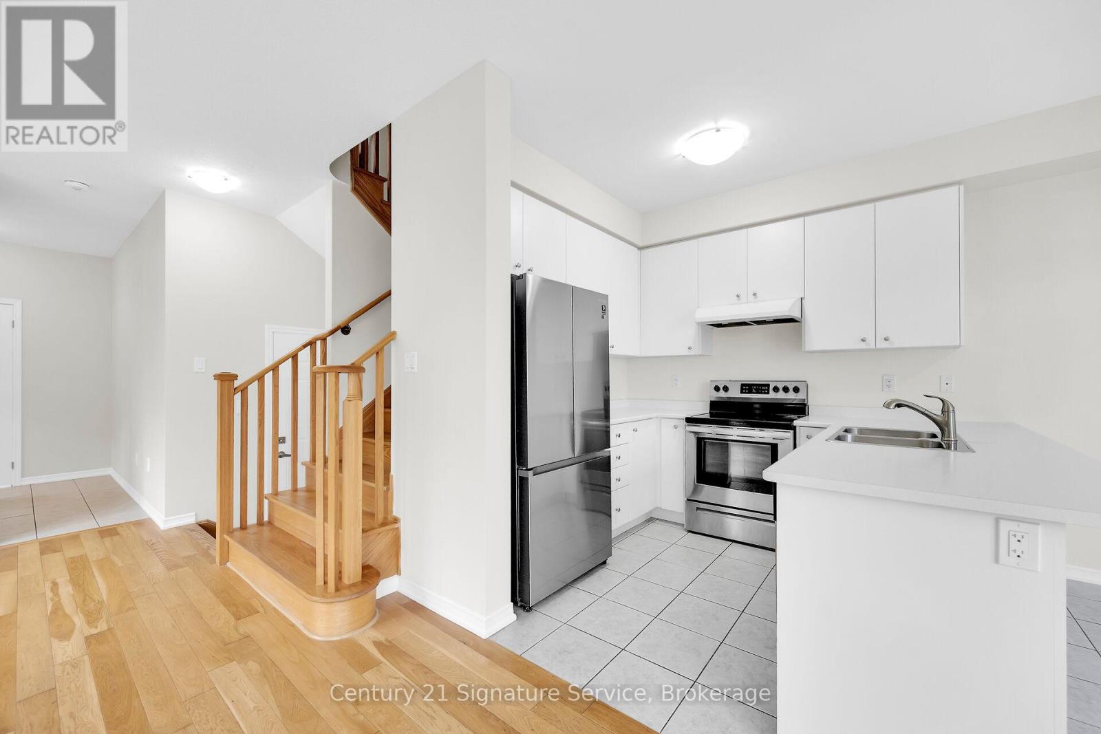 Photo 12 of 9 8273 Tulip Tree Drive N, Niagara Falls ON