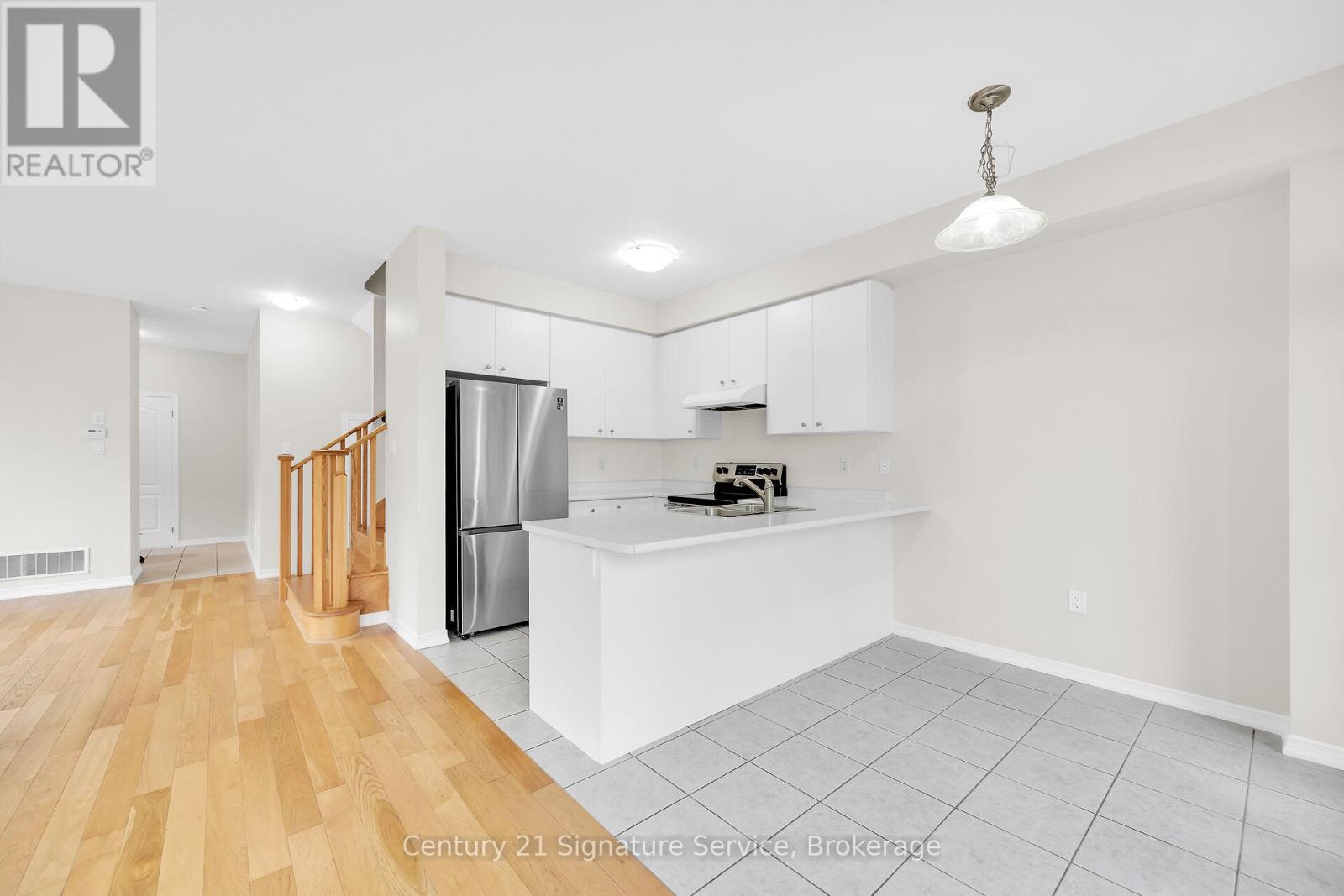 Photo 14 of 9 8273 Tulip Tree Drive N, Niagara Falls ON