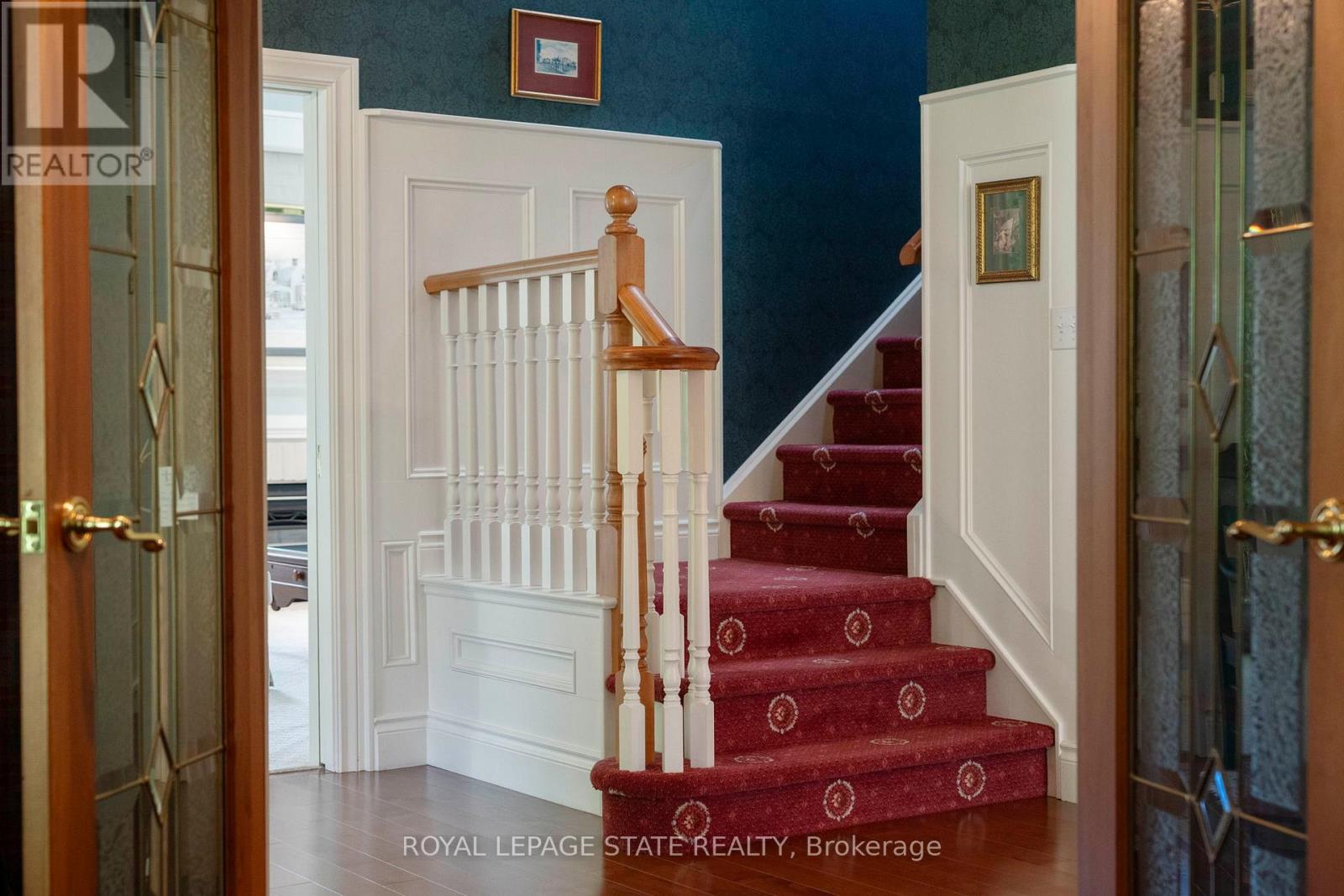 Photo 24 of 402 Progreston Road, Hamilton ON