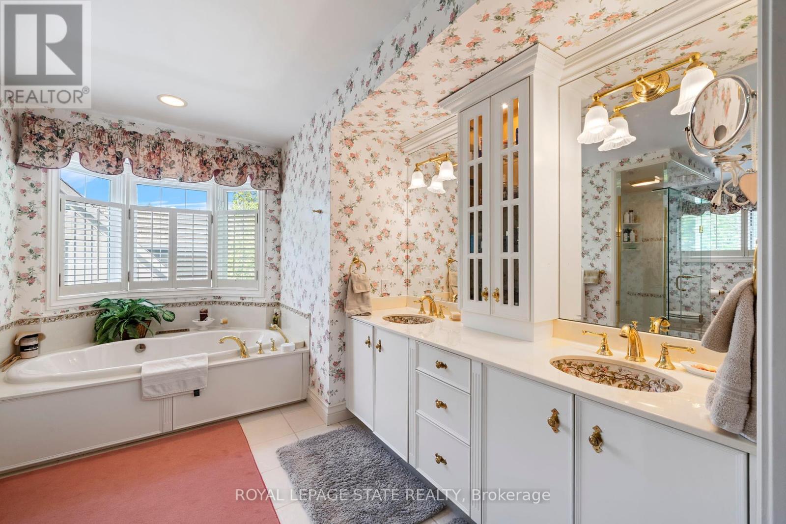 Photo 29 of 402 Progreston Road, Hamilton ON