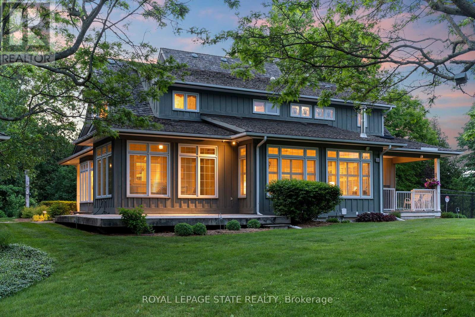 Photo 44 of 402 Progreston Road, Hamilton ON