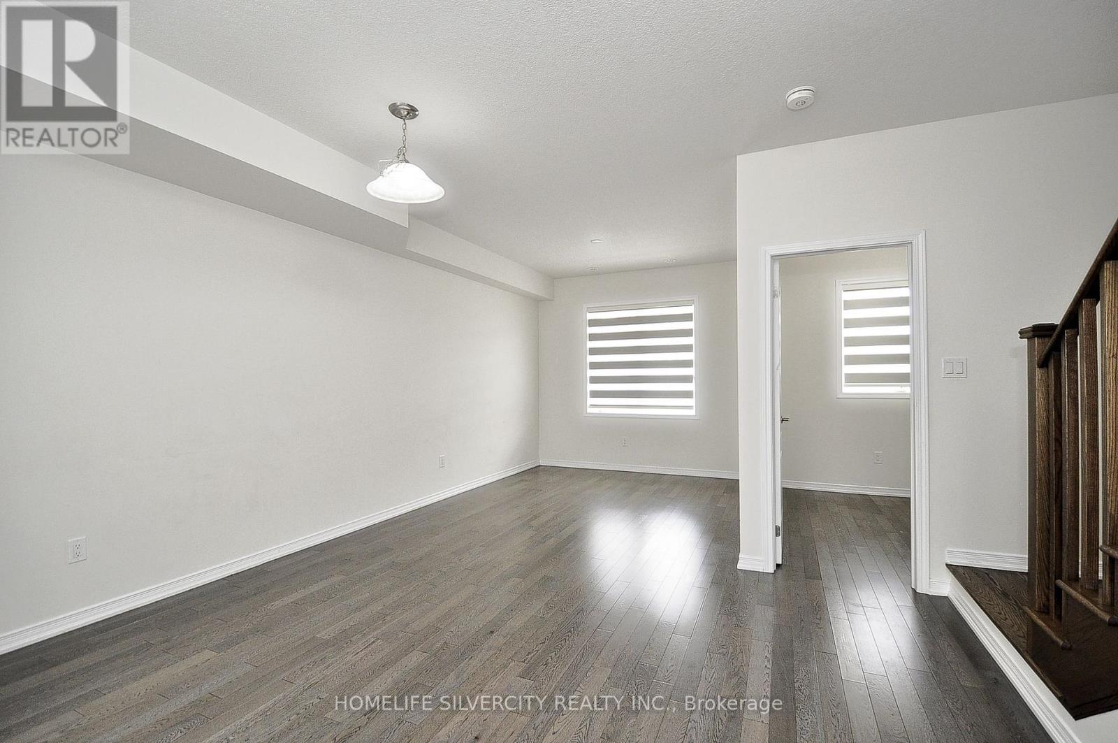 Photo 12 of 87 Holder Drive, Brantford ON
